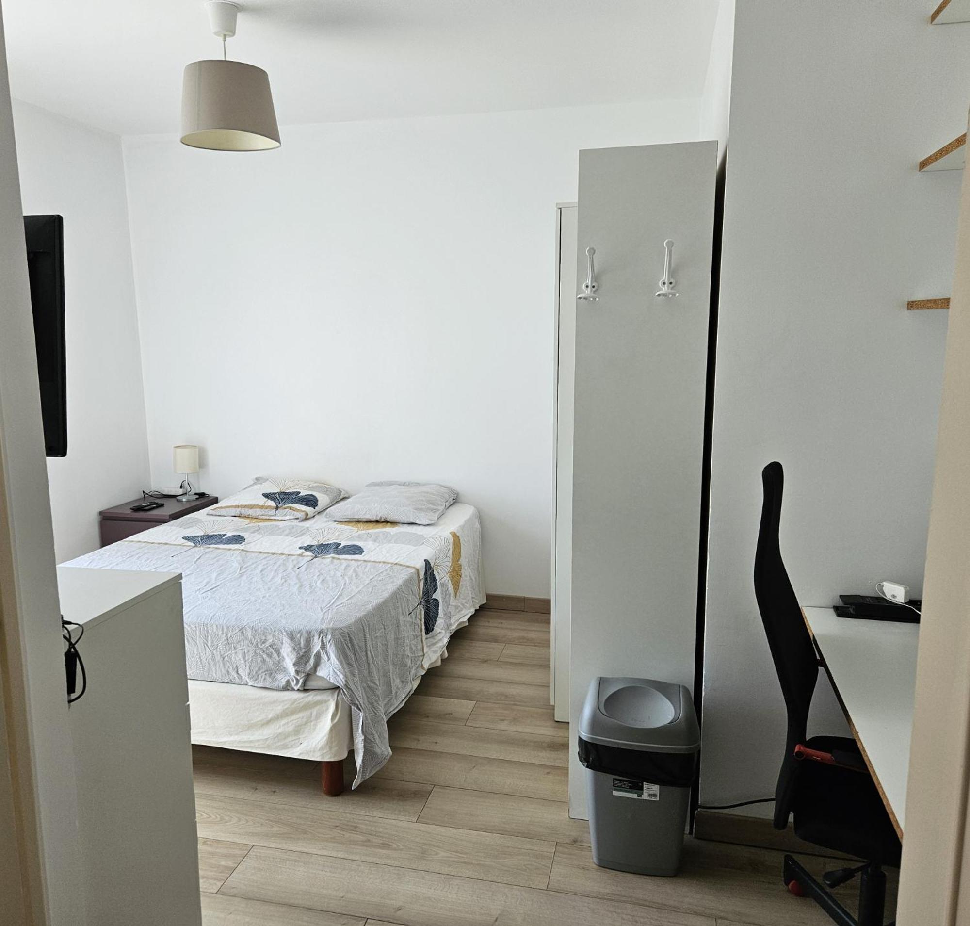 Chambre En Colocation Fille, Proche Mer, Climatisation Toulon Exterior photo
